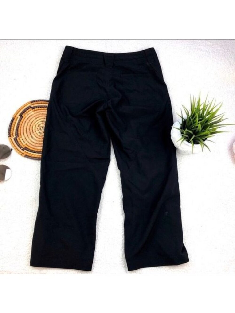 PATAGONIA Outdoor crop Pants Black color size 4